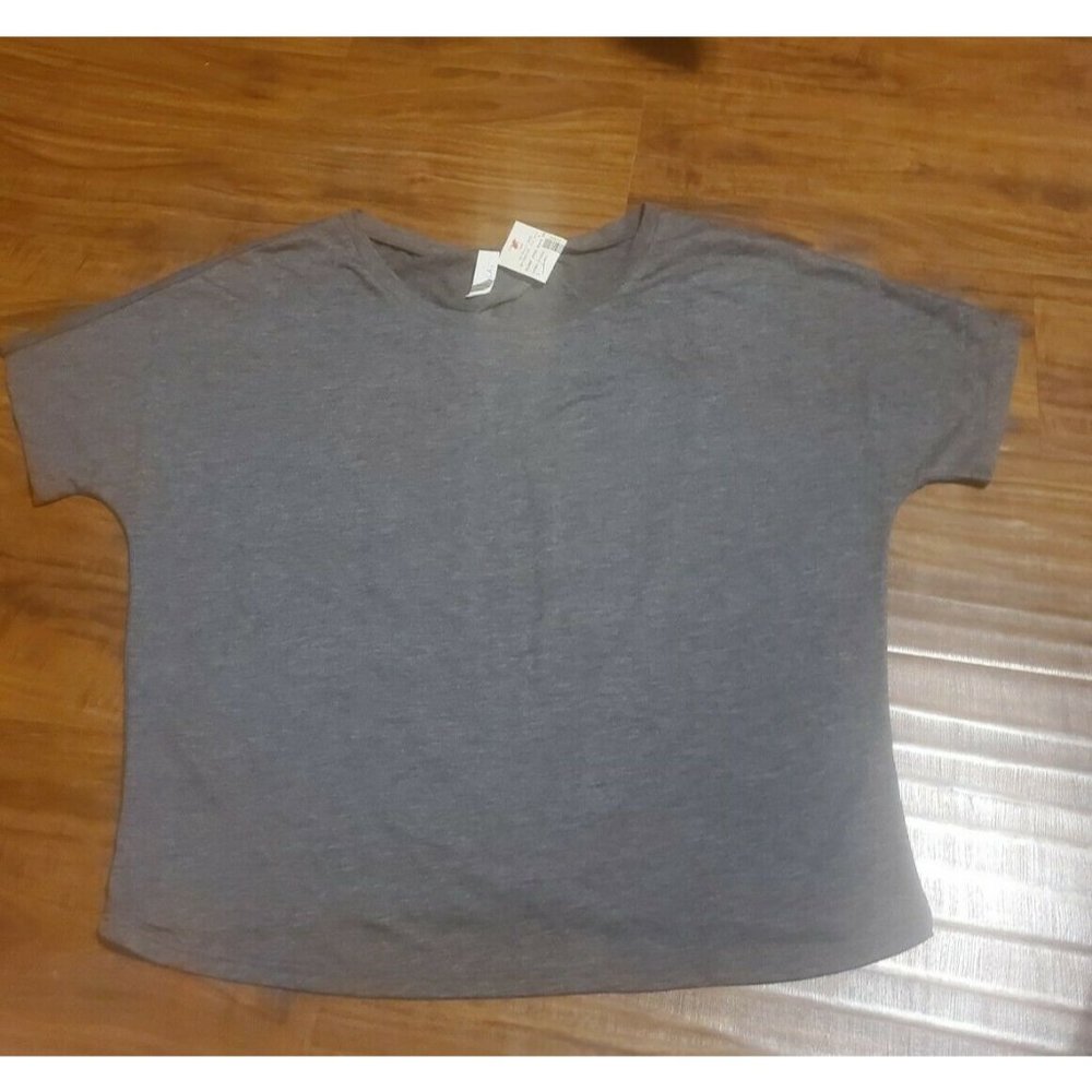Bella Women's Flowy Open Back T-Shirt tshirt top, NWT size XL, Junior's gray - Picture 3 of 7